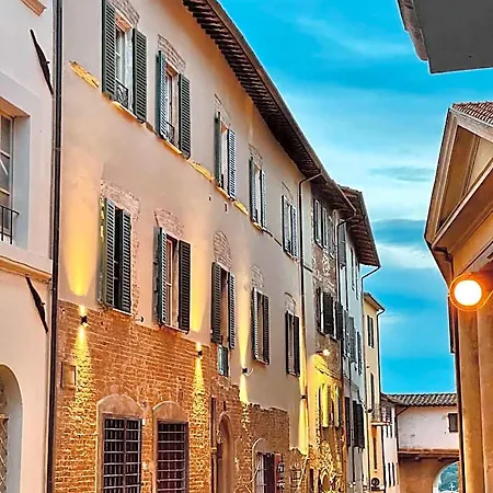 Palazzo Barbini Dimora Storica Apartmanhotel 4*