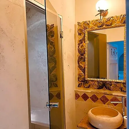 Palazzo Barbini Dimora Storica Apartmanhotel 4*