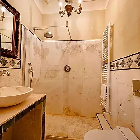 Apartmanhotel Palazzo Barbini Dimora Storica 4*